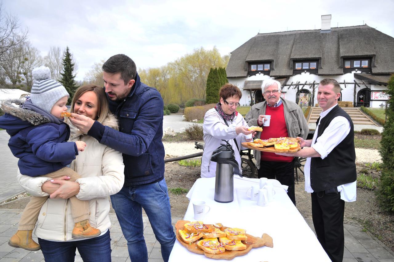 Sari Udvar Dunakiliti Zewnętrze zdjęcie